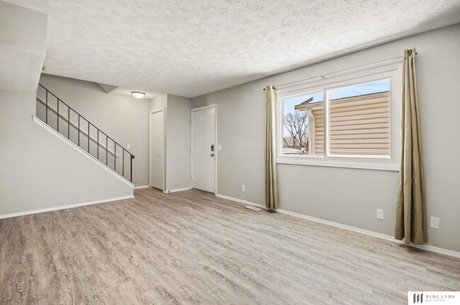 1009 Willow Ave in Bellevue, NE - Building Photo - Building Photo