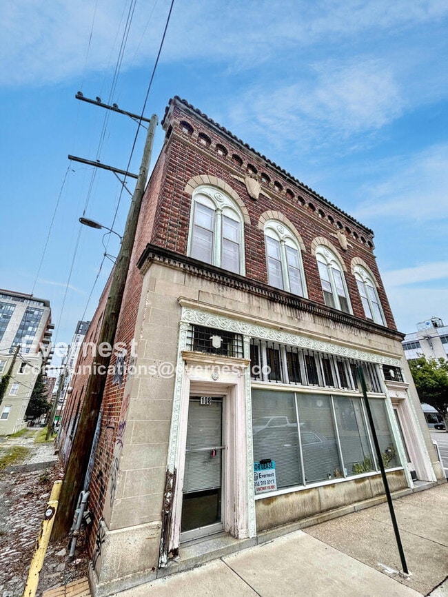 property at 108 N Jefferson St