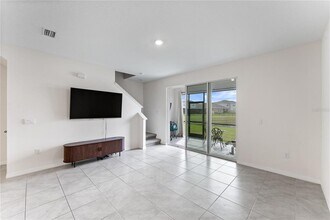 33066 Major Oak Dr in Wesley Chapel, FL - Building Photo - Building Photo