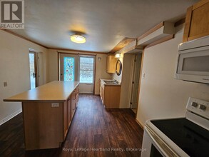 43 Trafalgar St in Goderich, ON - Building Photo - Building Photo