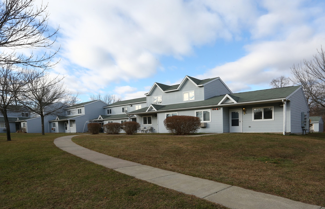 Ivy Street Apartments in Branford, CT - Building Photo