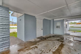 1235 Grove St in Clearwater, FL - Foto de edificio - Building Photo