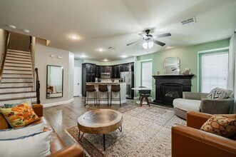 4228 Charles St in Carrollton, TX - Building Photo - Building Photo