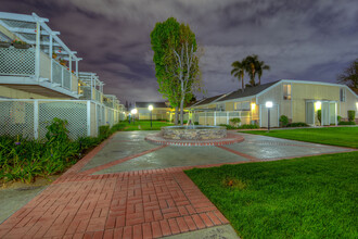 GREENHOUSE in Fullerton, CA - Building Photo - Building Photo