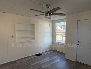 930 N 11th St in Springfield, IL - Building Photo - Building Photo