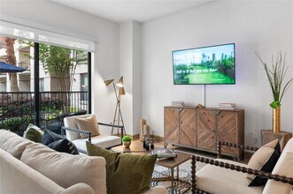 4200 Scotland St in Houston, TX - Building Photo - Building Photo