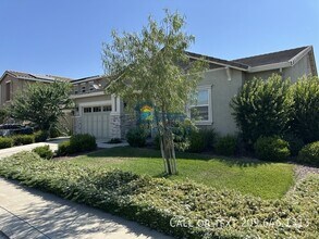 1972 Carogold Ln in Manteca, CA - Building Photo - Building Photo