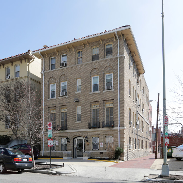 1809 20th St NW in Washington, DC - Building Photo