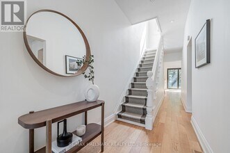 145 Claremont St in Toronto, ON - Building Photo - Building Photo