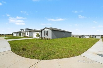 31599 Wild Grape Ln in Brooksville, FL - Building Photo - Building Photo