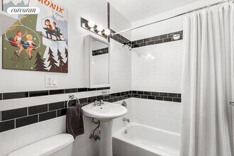 87 1st Pl in Brooklyn, NY - Building Photo - Building Photo