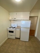 951 Cedar St in Campbell River, BC - Building Photo - Building Photo