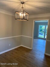 3010 Arjay Ln in Louisville, KY - Building Photo - Building Photo