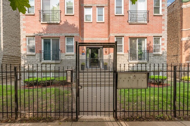 4850 S Champlain Ave in Chicago, IL - Building Photo - Building Photo