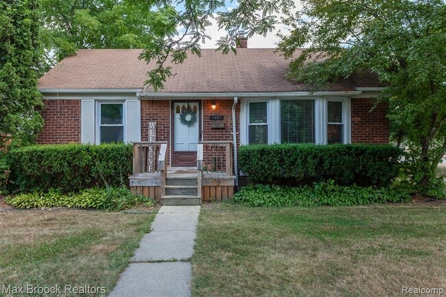 property at 1997 Henrietta St