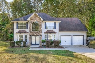 3104 Mineral Ridge Ln in Stone Mountain, GA - Building Photo
