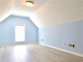 895 Thoroughbred Trce in Sugar Hill, GA - Building Photo - Building Photo