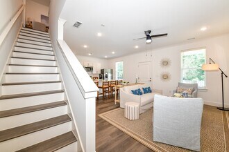 Summerwell Parkway Village in Union City, GA - Foto de edificio - Building Photo