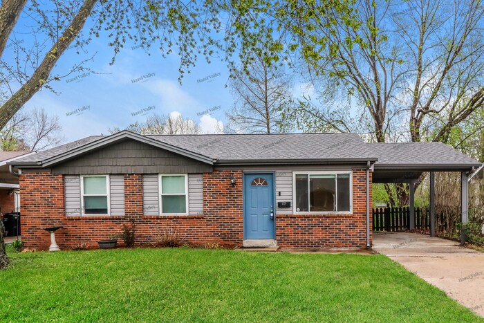 2227 Foggy Bottom Dr in Florissant, MO - Building Photo