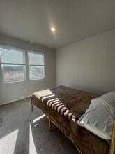 482 E 4th St in Lowell, OR - Building Photo - Building Photo