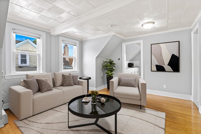 104 OAK St in Weehawken, NJ - Building Photo - Building Photo