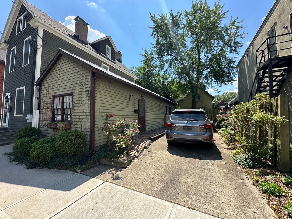 199 E Whittier St in Columbus, OH - Building Photo