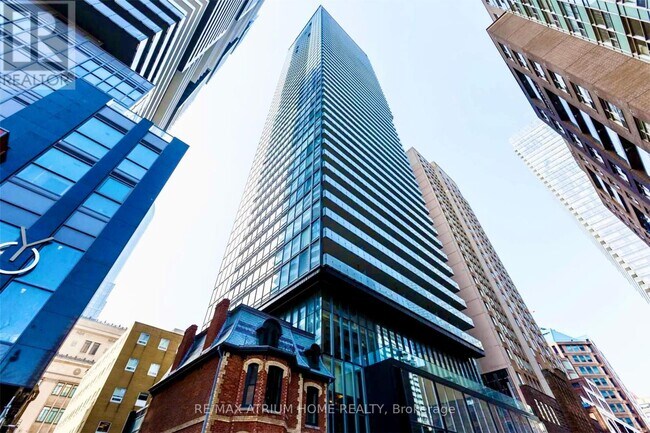 property at 15-1415 Grenville St