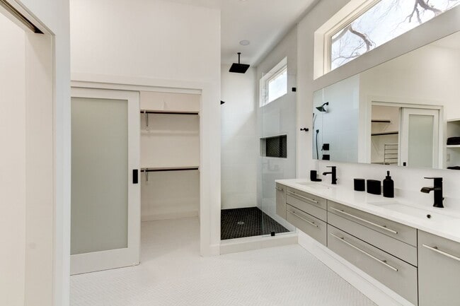 2715 Zaragosa St in Austin, TX - Building Photo - Building Photo