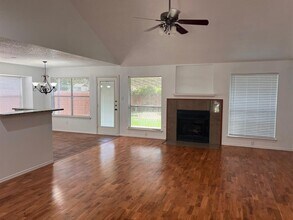 600 Eaglecreek Dr in Leander, TX - Building Photo - Building Photo