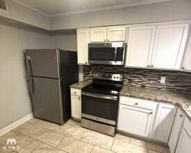 2141 Province Ln in Dallas, TX - Building Photo - Building Photo