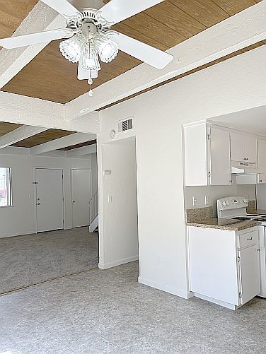 5129 Myrtle Ave, Unit 4967-09 in Sacramento, CA - Foto de edificio - Building Photo