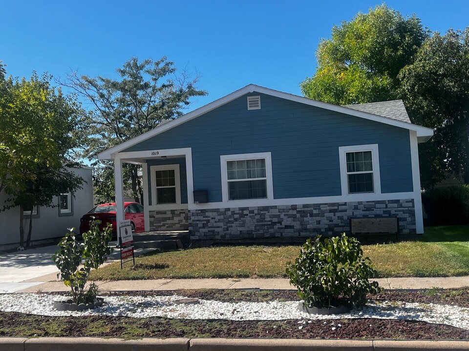 1019 State St in Fort Morgan, CO - Foto de edificio