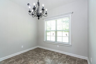 2674 Champion Hills Dr in Southaven, MS - Building Photo - Building Photo