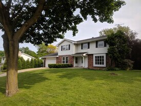 12307 W Locust St in Wauwatosa, WI - Building Photo