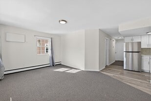 147-20 226th St in Queens, NY - Building Photo