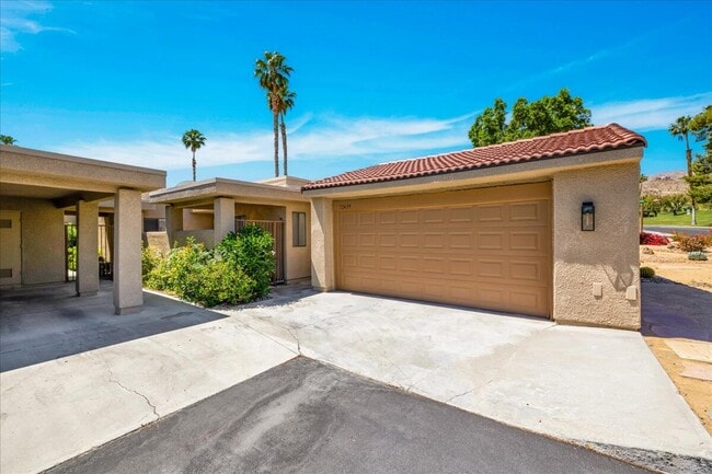 72439 Desert Flower Dr