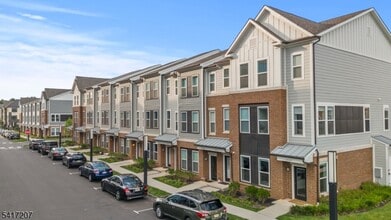 8 Jessica Ln in Union, NJ - Building Photo - Building Photo