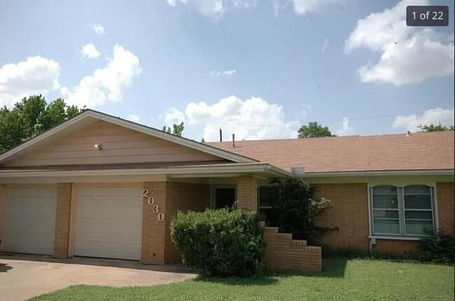 property at 2030 Encino Cir