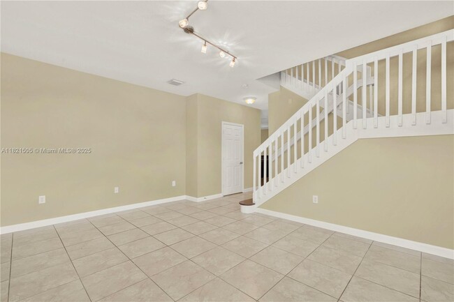 11923 SW 155th Ct in Miami, FL - Building Photo - Building Photo