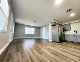 701 Titcomb St in Eustis, FL - Building Photo - Building Photo