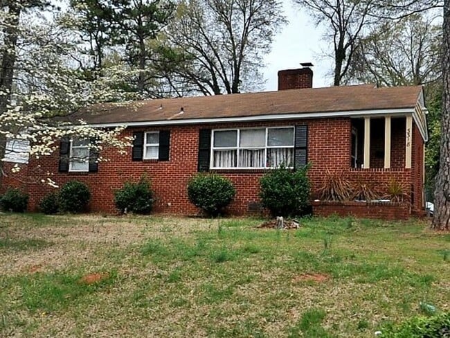 property at 3318 Credenza Rd