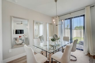 Stellar at Masters Avenue in Bradenton, FL - Building Photo - Building Photo