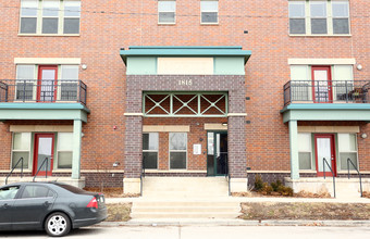 Stockbridge Apartments in Des Moines, IA - Foto de edificio - Building Photo