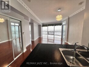 83 Borough Dr in Toronto, ON - Building Photo - Building Photo