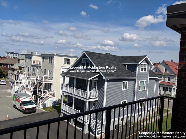 80 Litchfield St, Unit 15 in Boston, MA - Building Photo - Building Photo