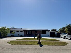 16320 SW 278th St in Homestead, FL - Building Photo