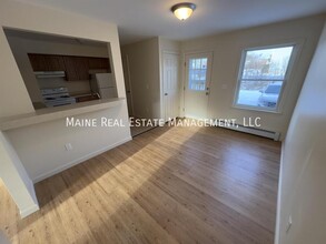 35 Valley View Ln in Bangor, ME - Building Photo - Building Photo