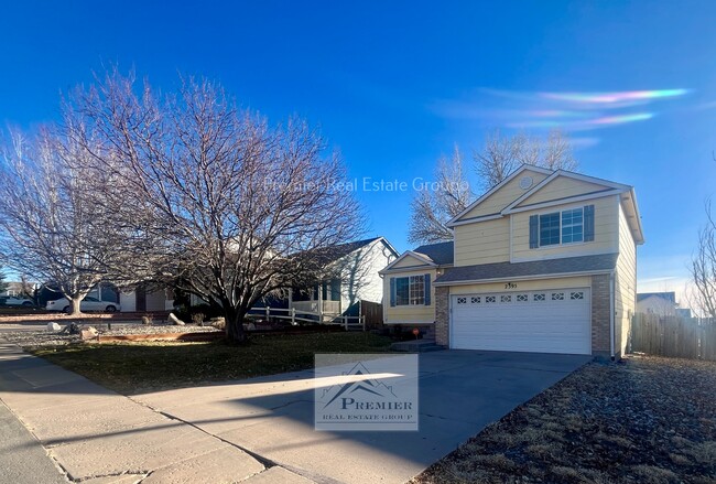 2395 Lisa Dr in Colorado Springs, CO - Building Photo - Building Photo