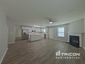 4819 McClure Rd in Charlotte, NC - Foto de edificio - Building Photo
