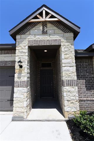 4713 Avion Dr in Sanger, TX - Building Photo - Building Photo